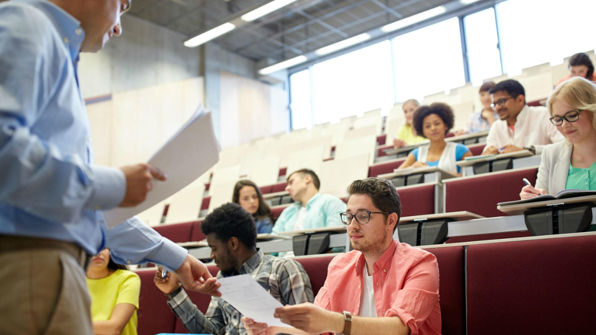 Activité d'étudiant - dans la classe