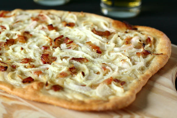 tarte flambée alsacienne Creative Commons Attribution 2.0 Générique © Lulu Durand tarte flambée alsacienne Creative Commons Attribution 2.0 Générique © Lulu Durand